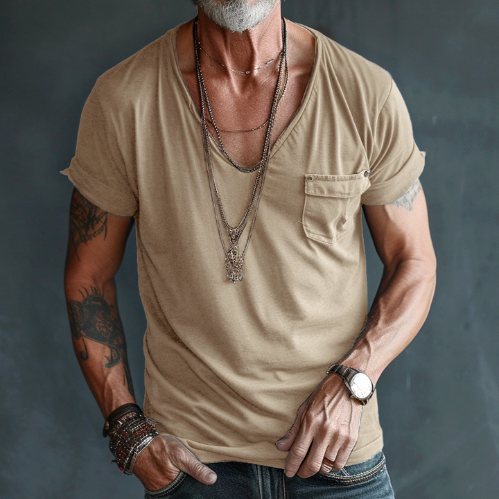 Logan – V-Neck Pocket Tee