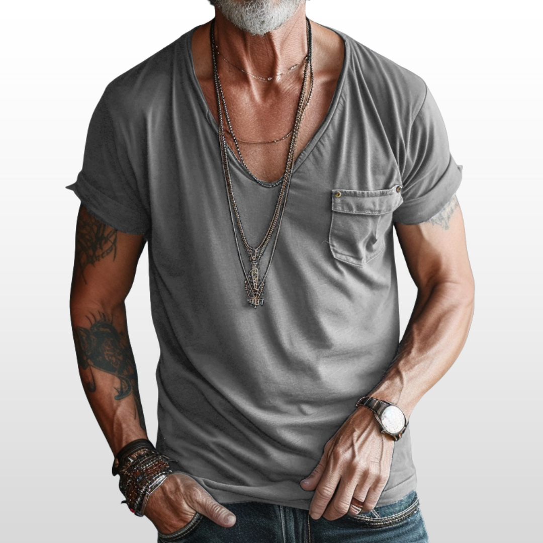 Logan – V-Neck Pocket Tee