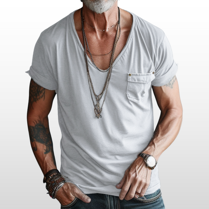 Logan – V-Neck Pocket Tee