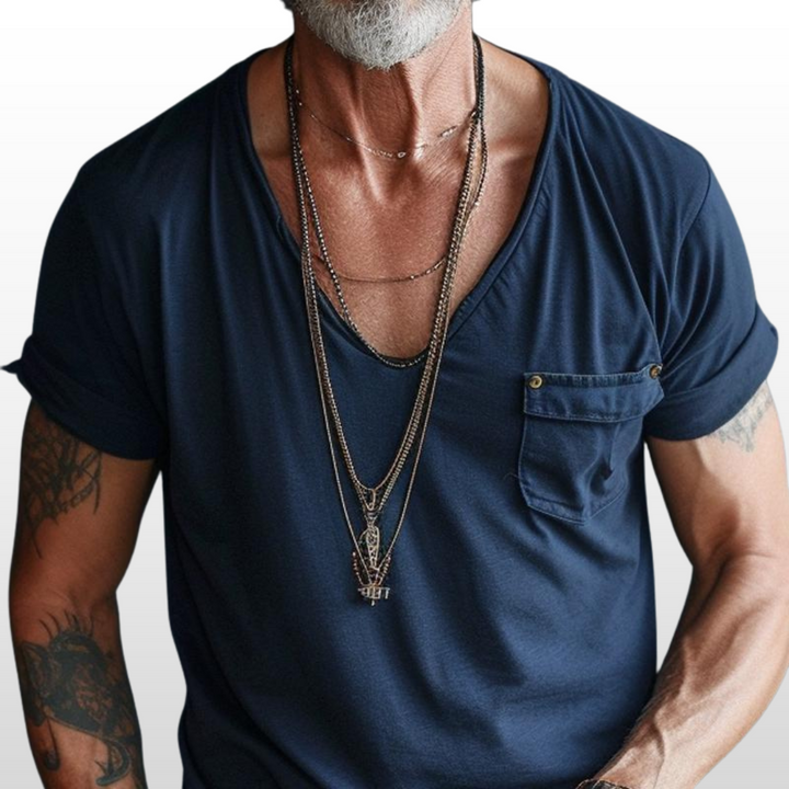 Logan – V-Neck Pocket Tee