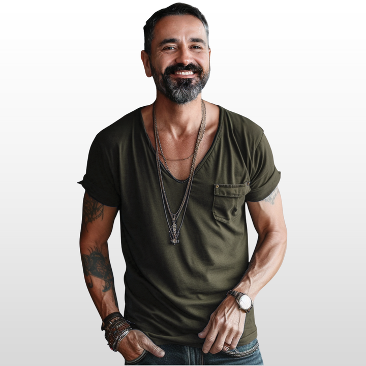 Logan – V-Neck Pocket Tee