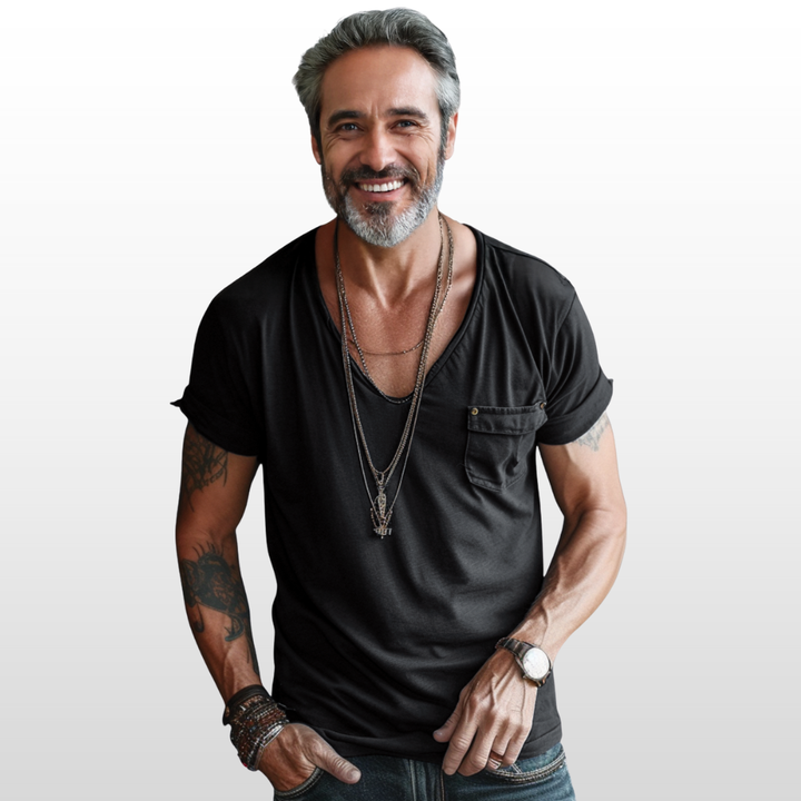 Logan – V-Neck Pocket Tee