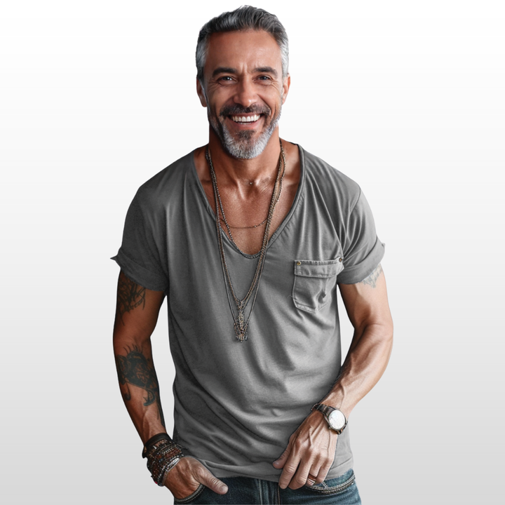 Logan – V-Neck Pocket Tee