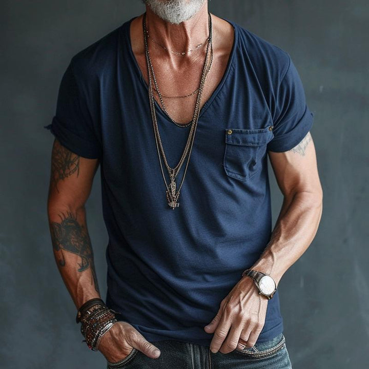Logan – V-Neck Pocket Tee