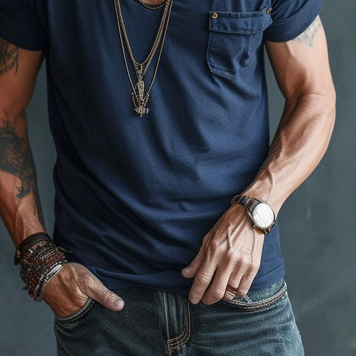 Logan – V-Neck Pocket Tee